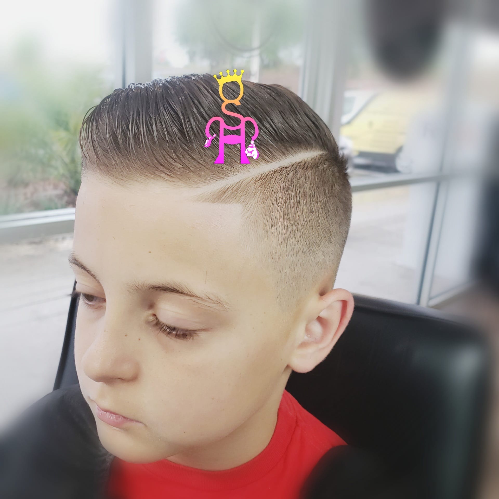 Hard part fade styled to the side